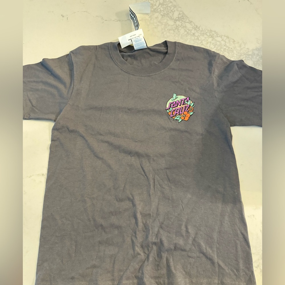 🔥SANTA CRUZ TSHIRT🔥 SIZE LARGE UNISEX